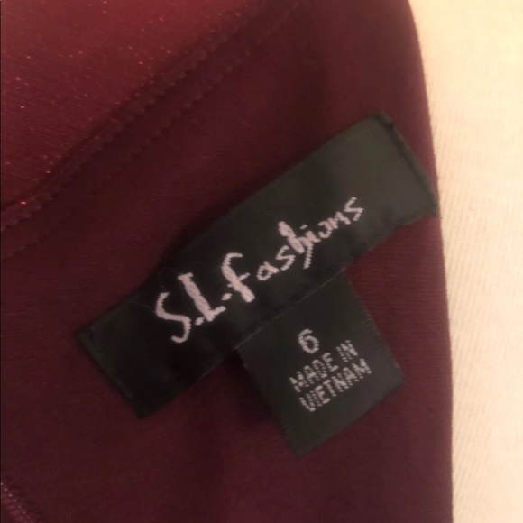 Maroon glittery dress Medium - Picture 6 of 8